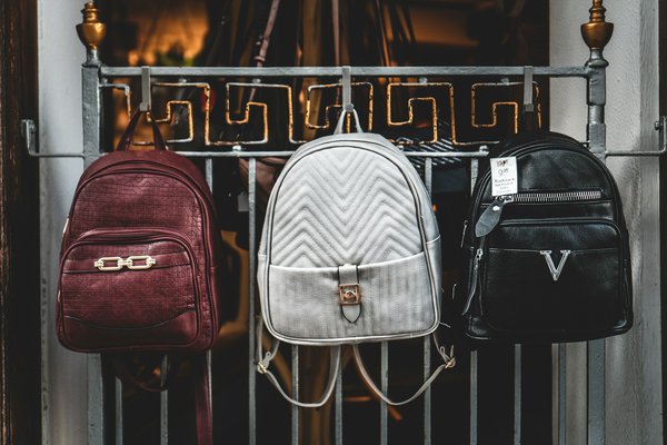 Quels types de sacs à dos en cuir privilégier pour un look casual élégant?